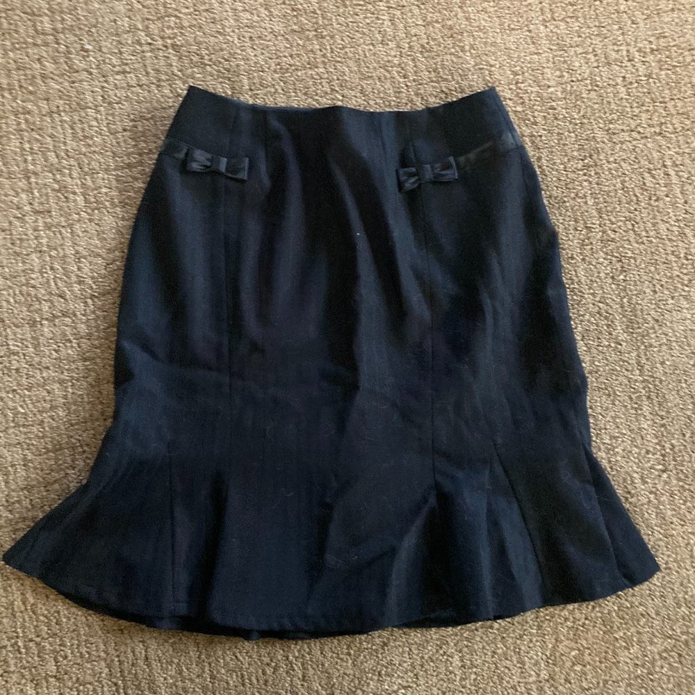 Black skirt